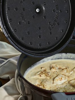 Cocotte Rotonda in Ghisa con Coperchio Staub - 13